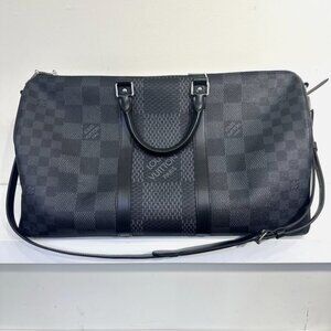 Excellent - Limited Edition Louis Vuitton Keepall 50 Bandouliere Graphite Damier